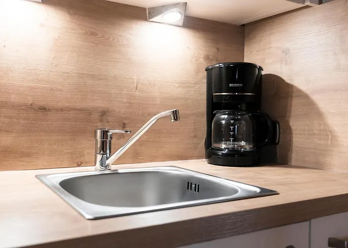 Schneider 아파트 *